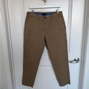 Banana Republic Mason Fit Chino Pants 34x32